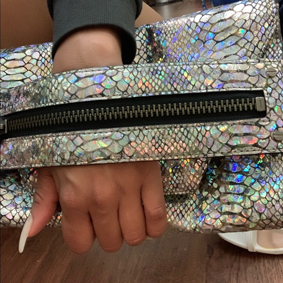 Hologram Python Clutch - Picture 5 of 5